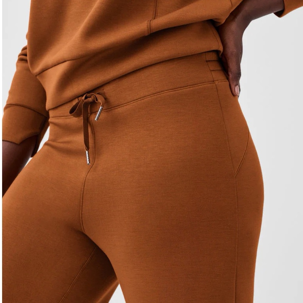 Spanx Air Essentials Wide Leg Pant Womens Large Tall Butterscotch Casual Comfy - Picture 3 of 13